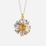 Big Daisy Necklace