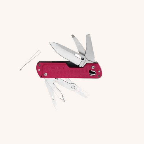 Free T4 Multi-Tool Crimson - Image 3