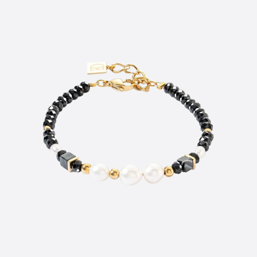 Pearls & Onyx Bracelet Gold