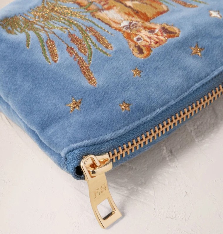 Lion Pride Dusky Blue Velvet Coin Purse - Image 2