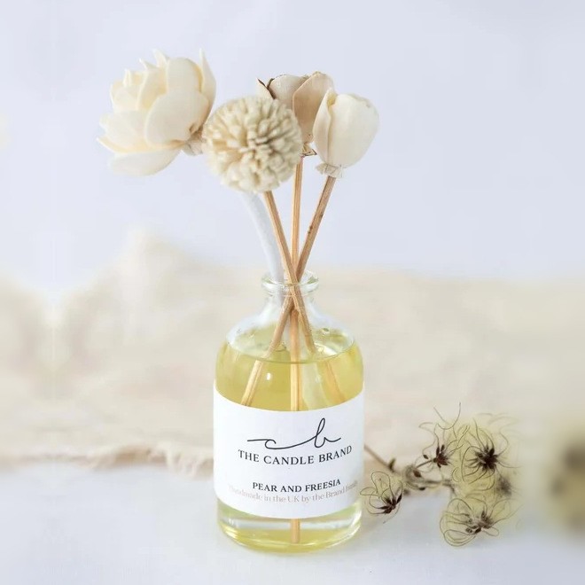 Pear & Freesia Flower Diffuser