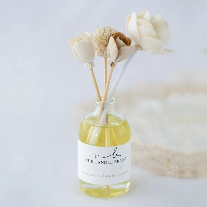 Lily and White Rose Flower Diffuser